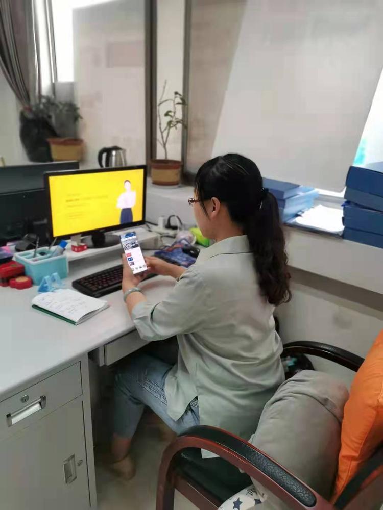 連汽客運(yùn)事業(yè)部組織觀看連云港市第十三次代表大會(huì) (1).jpg