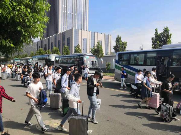 2新浦汽車總站圓滿完成中秋運輸任務(wù).jpg