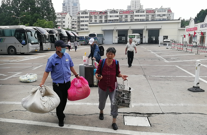 快客公司2020.8.3   報道1：不忘初心  平凡崗位展示軍人風(fēng)采 (1).JPG
