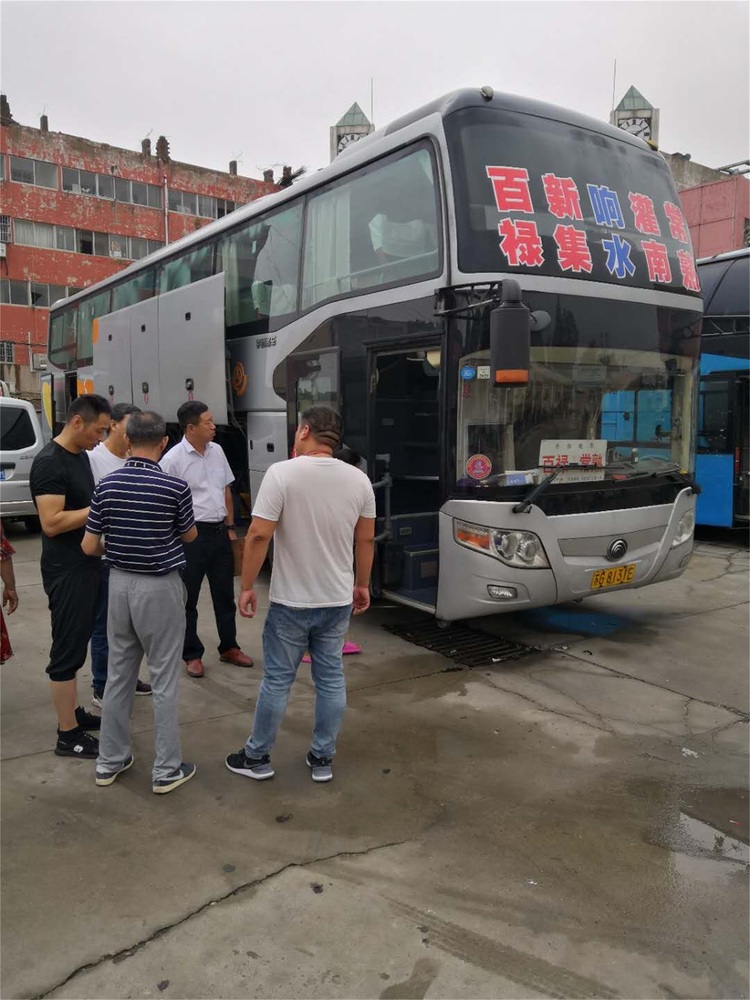 灌南公司開展“兩不見面”客車安全專項檢查1.jpg
