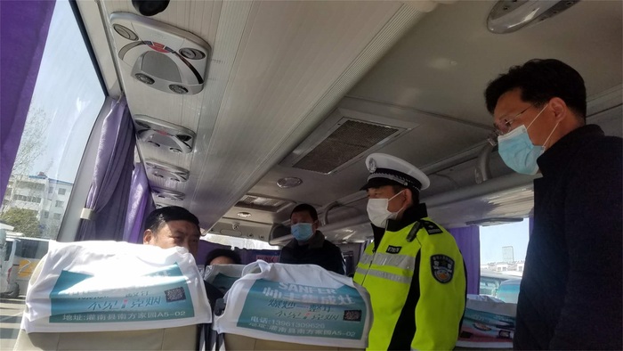 縣車管所來灌南公司開展安全檢查工作 (2).jpg